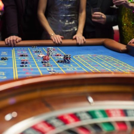 New Nevada Laws on Cocktails, Drunk Driving, Private Gaming Could Affect Vegas Visitors